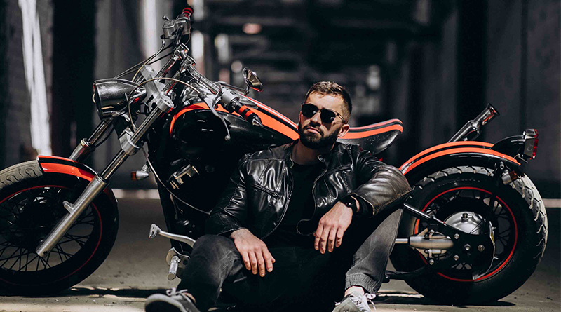 How to wear a leather jacket without looking a Biker